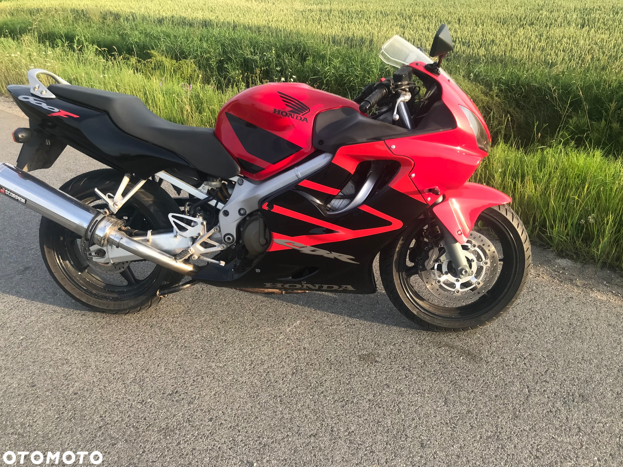 Honda CBR - 11