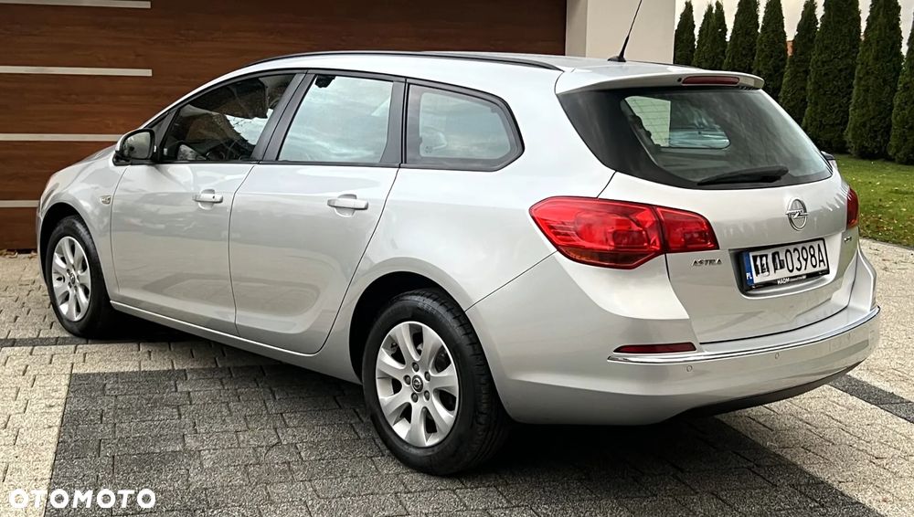 Opel Astra V 1.6 CDTI Dynamic - 37