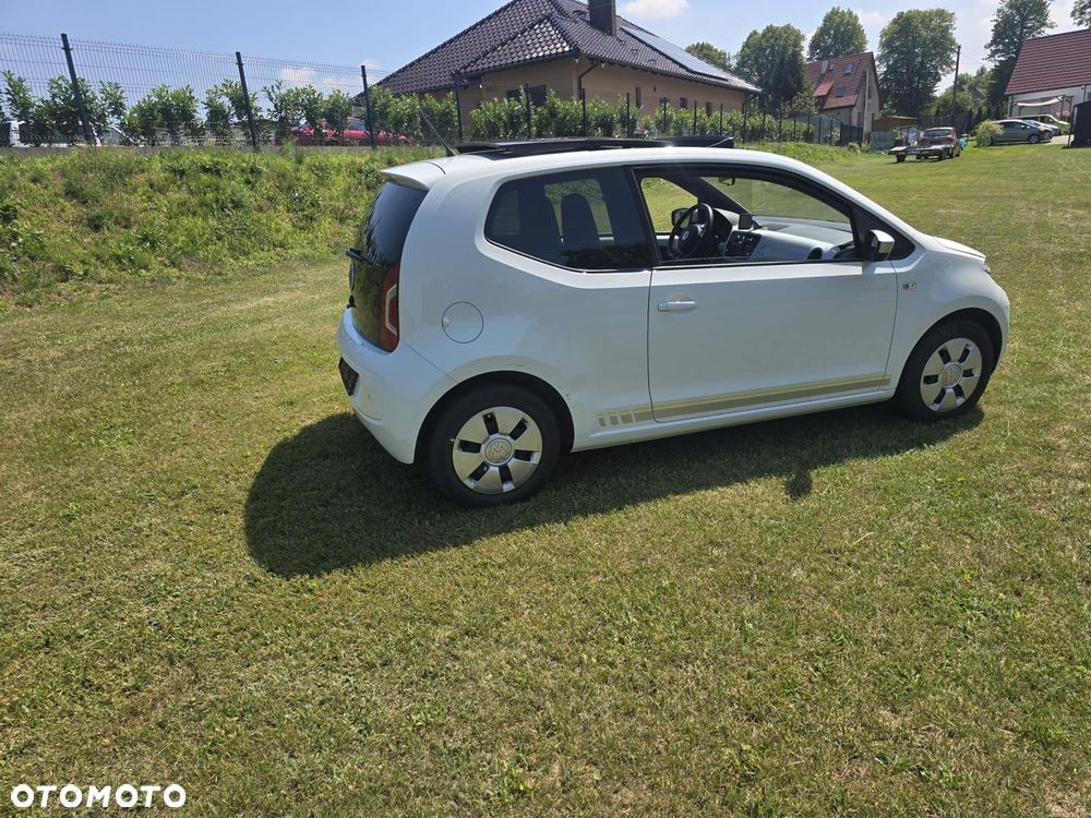 Volkswagen up! - 16