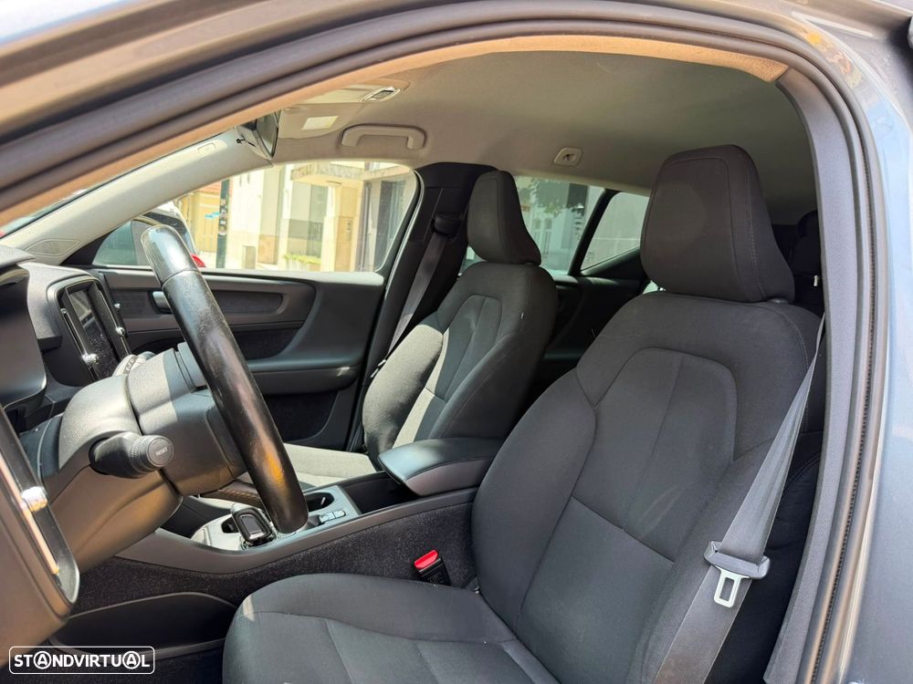 Volvo XC 40 2.0 D3 AWD Geartronic - 11