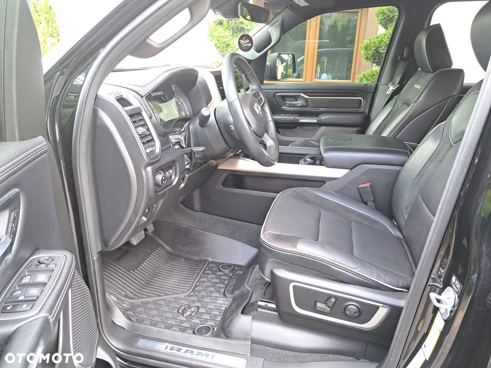 RAM 1500 5.7 Crew Cab Laramie - 7