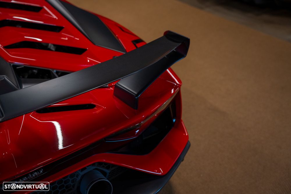 Lamborghini Aventador SVJ - 14