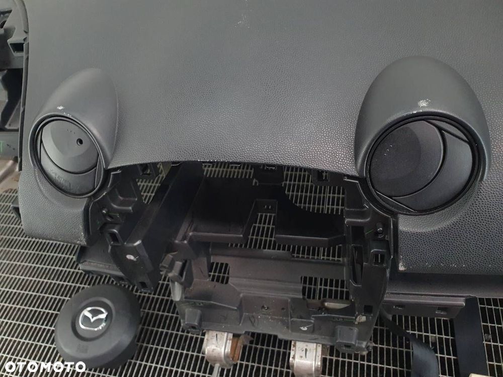KOKPIT DESKA KONSOLA AIRBAG KOMPLET MAZDA 2 DE 2008 EU DESKA PASY PODUSZKA - 4