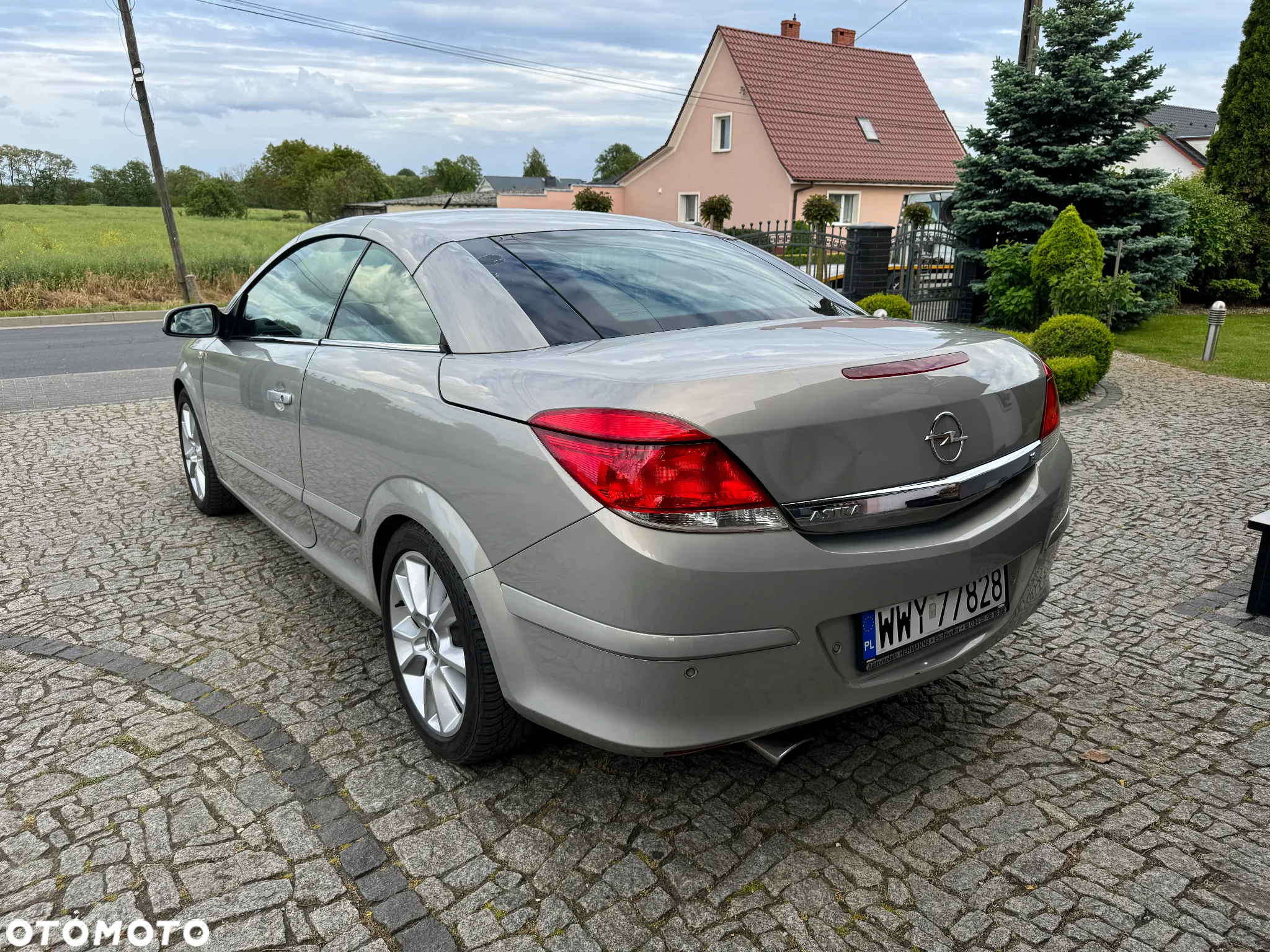 Opel Astra Twin Top 1.8 Automatik Cosmo - 12