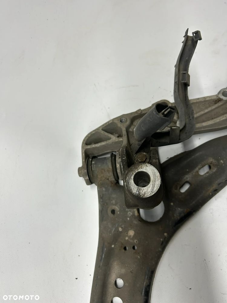 Skoda Octavia II Lifting Wahacz przedni lewy 2011 - 4