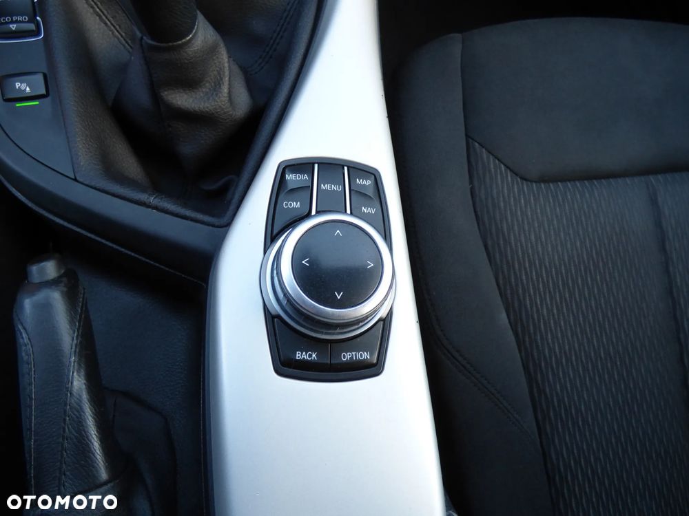 BMW Seria 1 116d EfficientDynamics Edition Sport Line - 8
