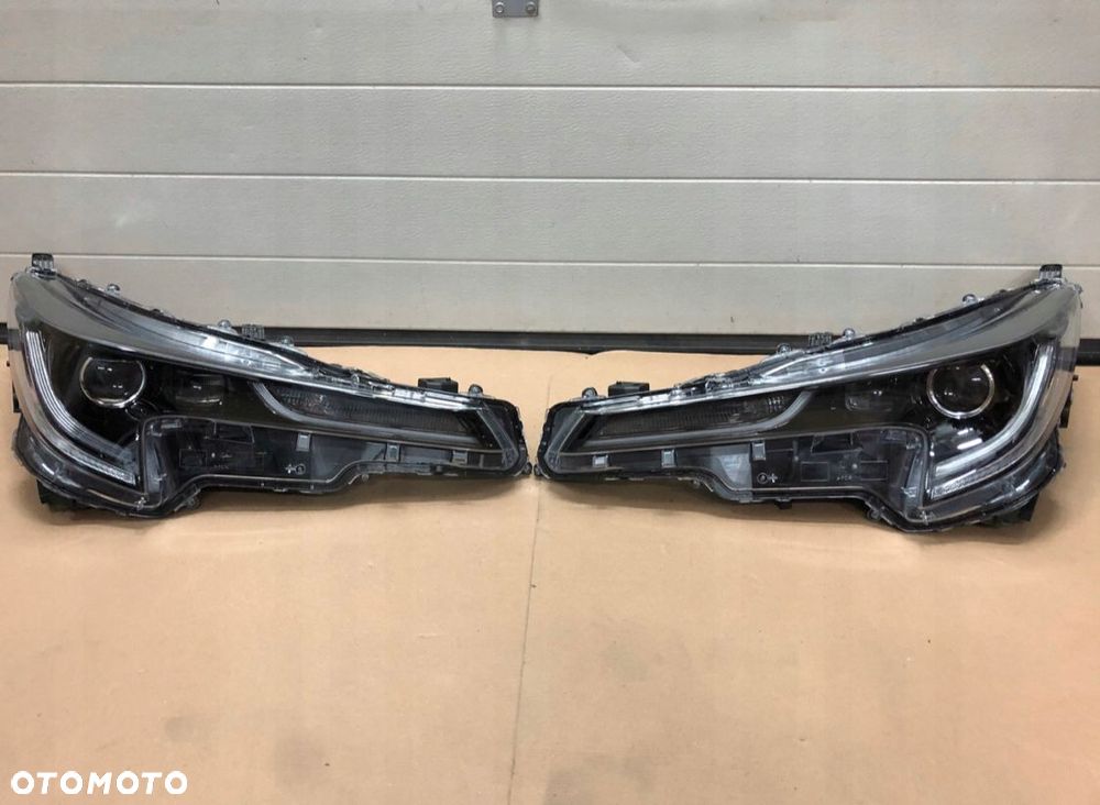 LAMPY FULL LED TOYOTA COROLLA XII E210 SOCZEWKI 2018- BRAND