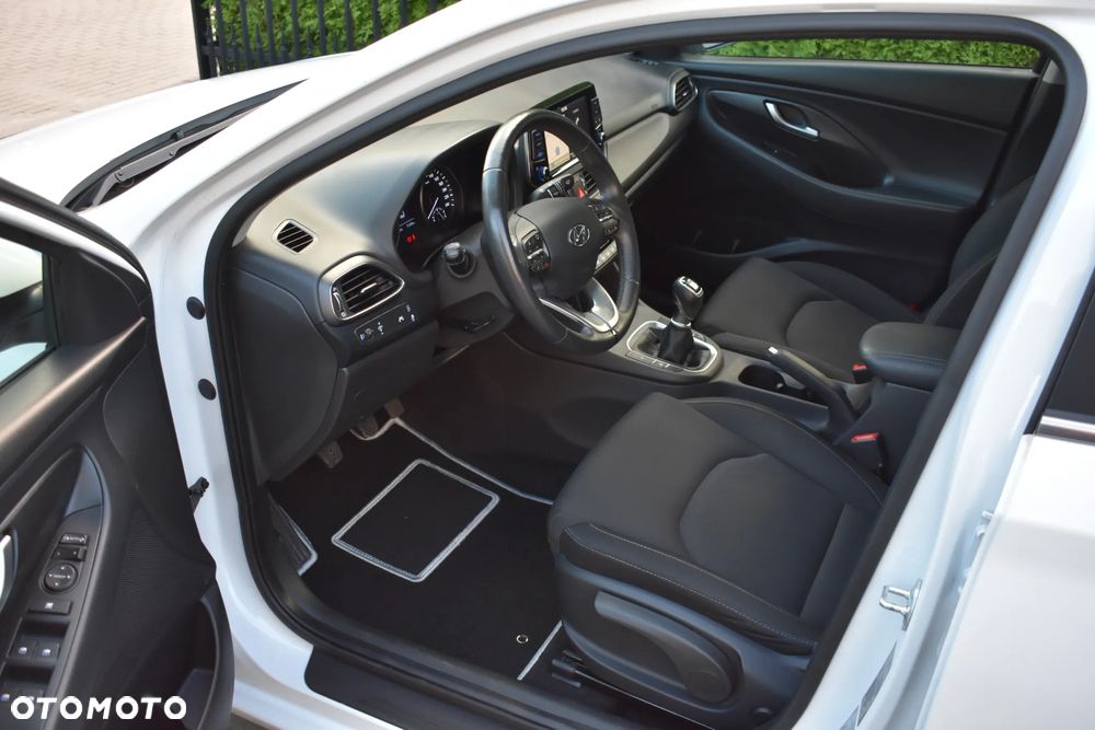 Hyundai i30 1.4 T-GDI Premiere Style - 19