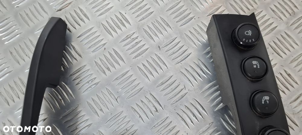 SsangYong Actyon Ramka Radia - 8