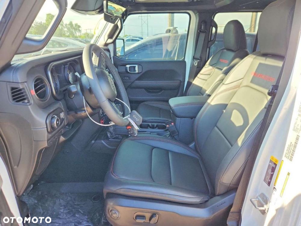 Jeep Wrangler - 7