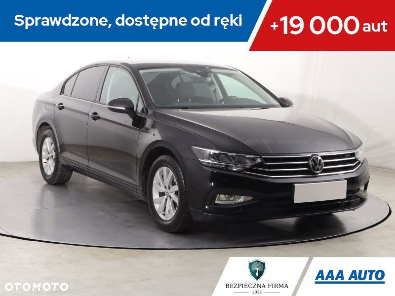 Volkswagen Passat - 2