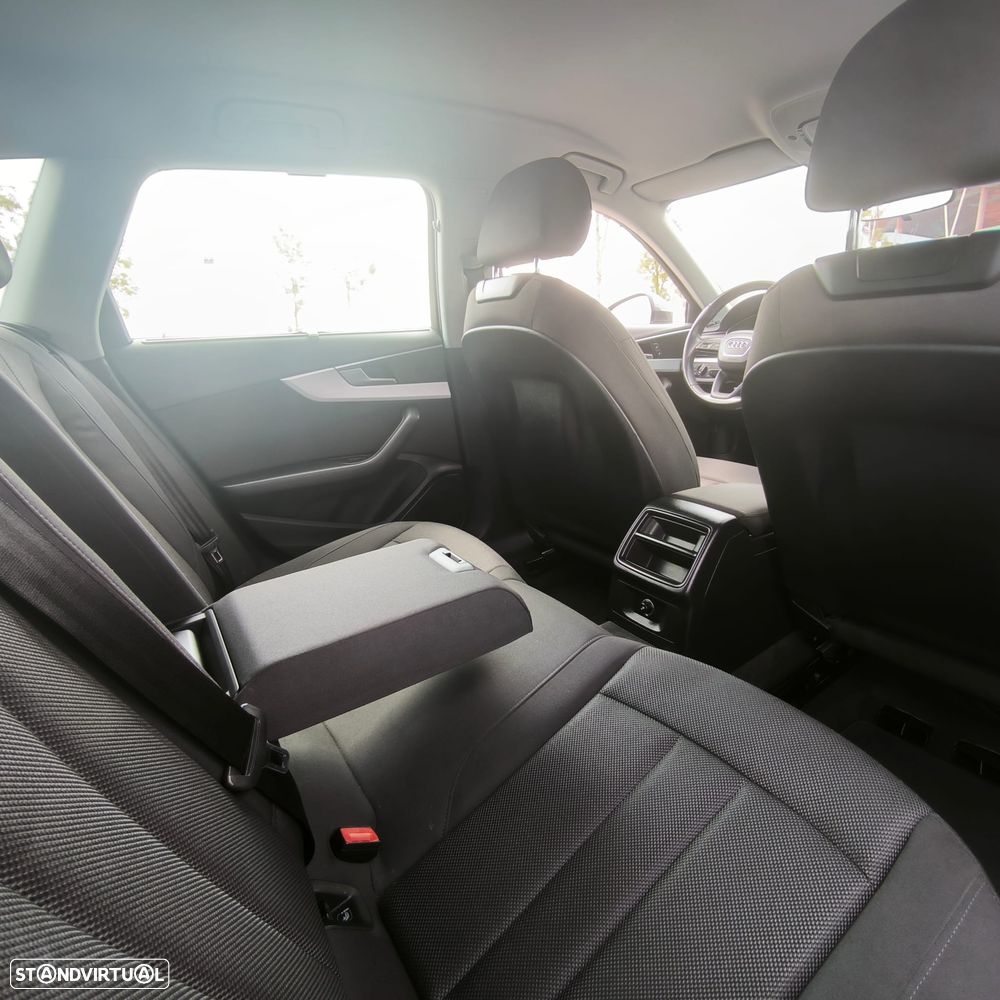 Audi A4 Avant 2.0 TDI S tronic - 9