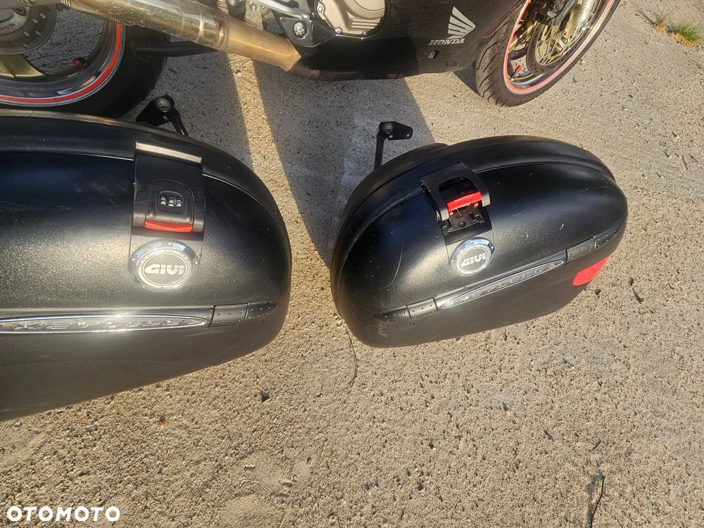 Honda CBR - 3