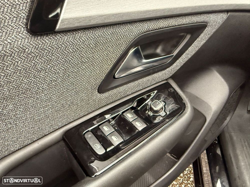 Citroën C5 X 1.6 Hybrid Feel Pack e-EAT8 - 10