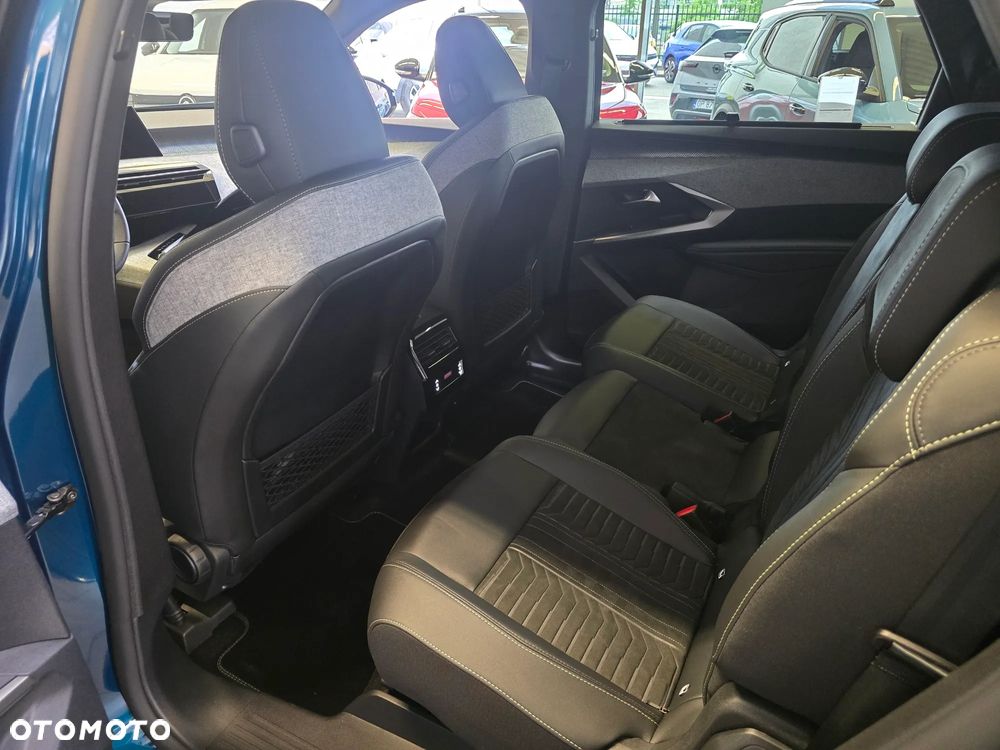 Peugeot 5008 1.2 PureTech mHEV GT Exclusive S&S e-DCS6 - 6