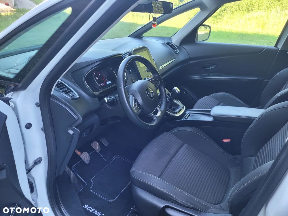 Renault Scenic - 13