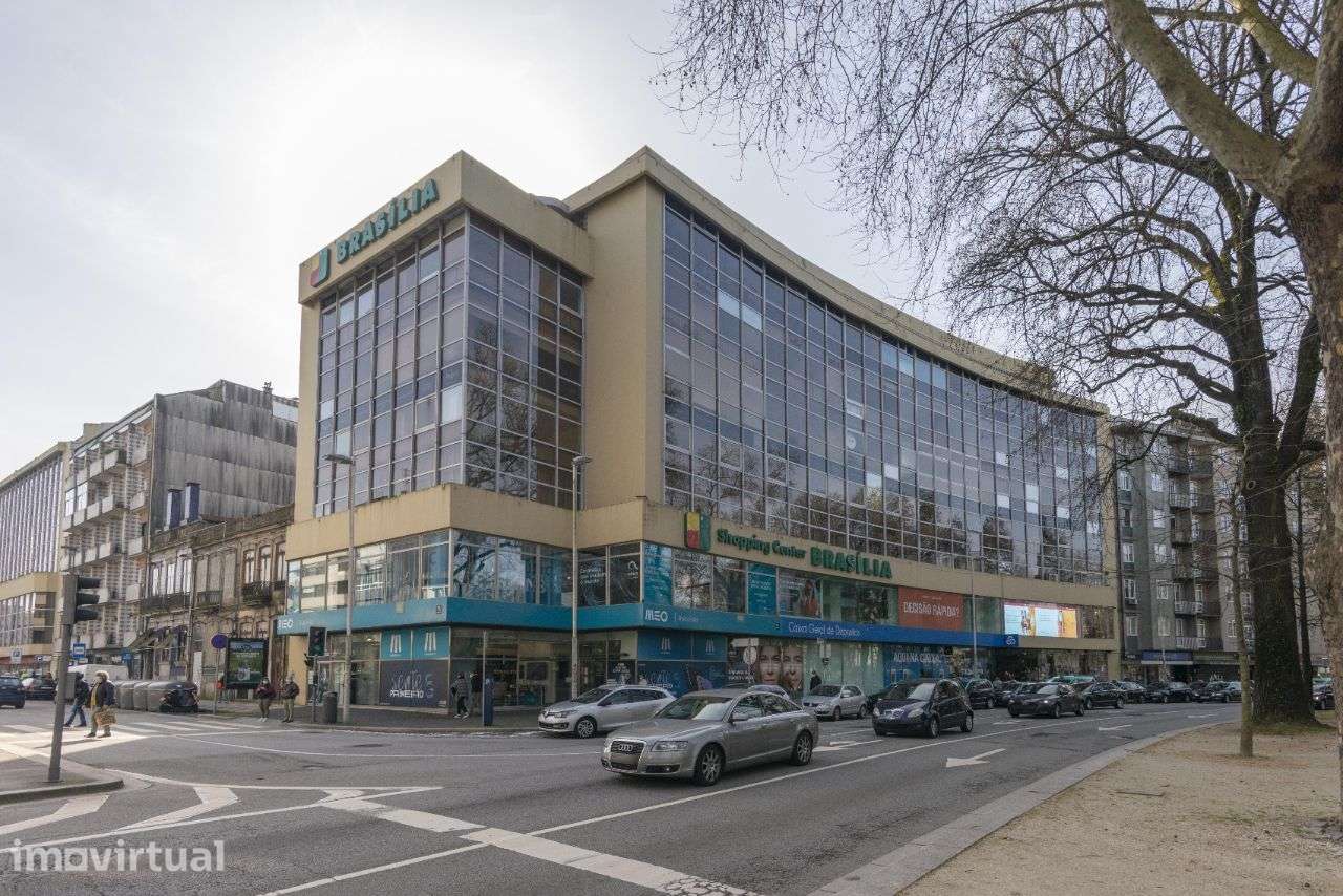 Espaço de escritório privativo para 3 pessoas em Porto, Boavista - Grande imagem: 2/10
