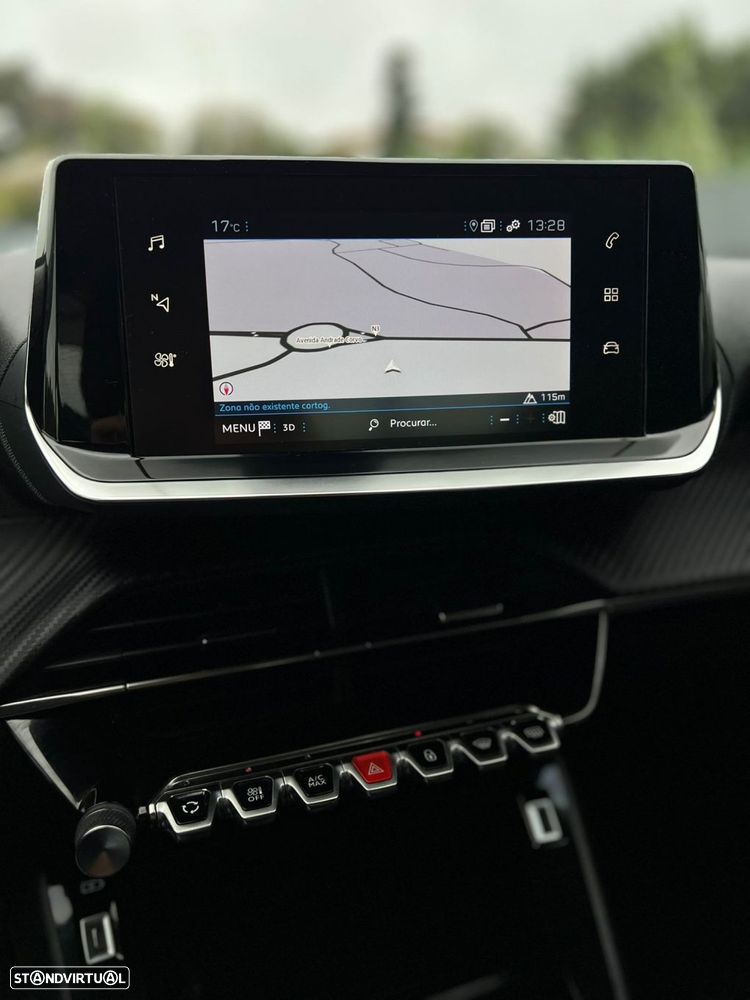 Peugeot 2008 1.2 PureTech Active EAT8 - 8