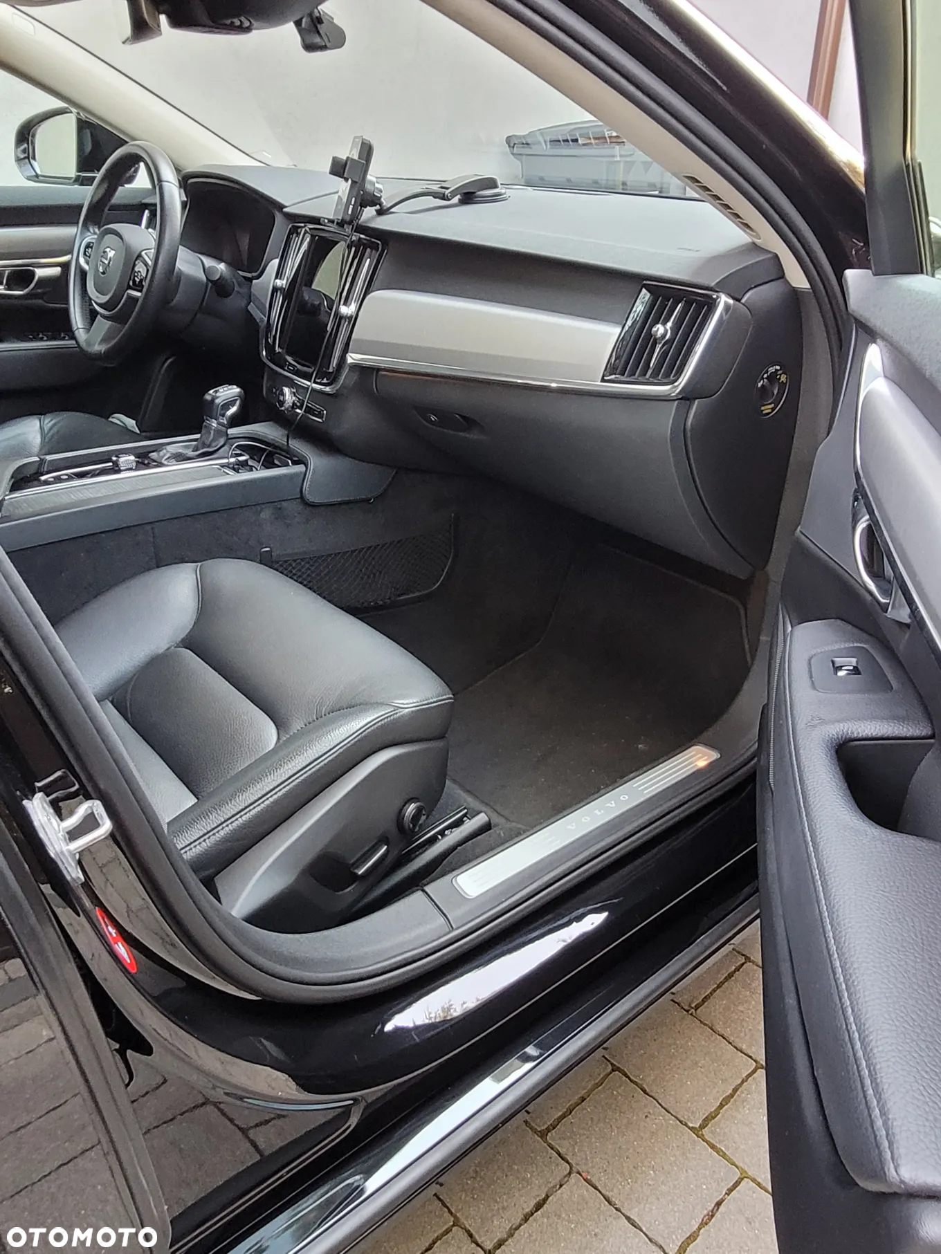 Volvo S90 D4 Momentum - 14
