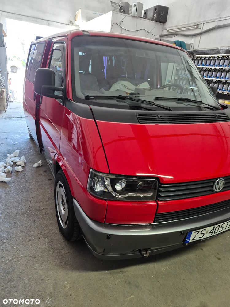 Volkswagen Multivan - 12