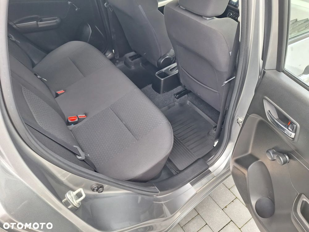 Suzuki Swift 1.2 Premium Plus - 29