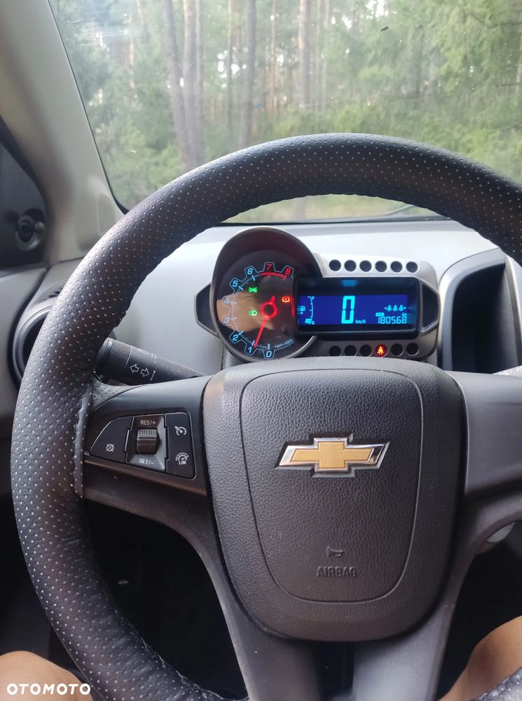 Chevrolet Aveo - 7