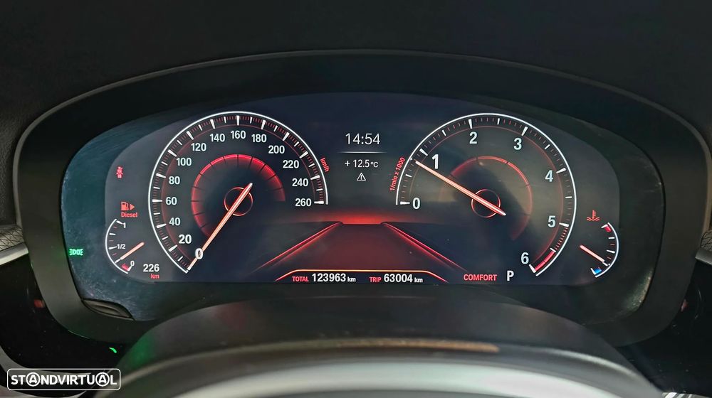 BMW 520 d Pack M Auto - 19