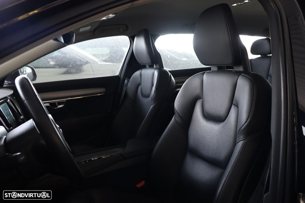 Volvo V90 2.0 D4 Momentum Geartronic - 7