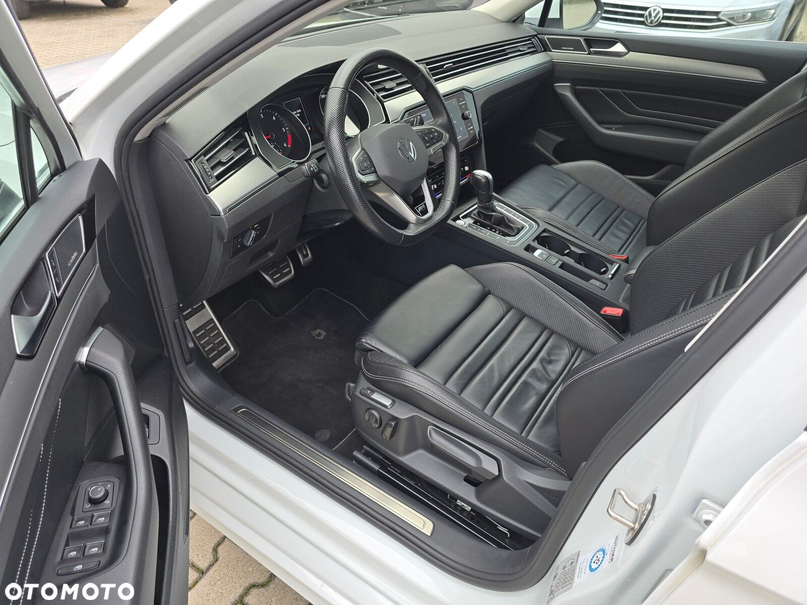 Volkswagen Passat 2.0 TDI 4Mot Elegance DSG - 10