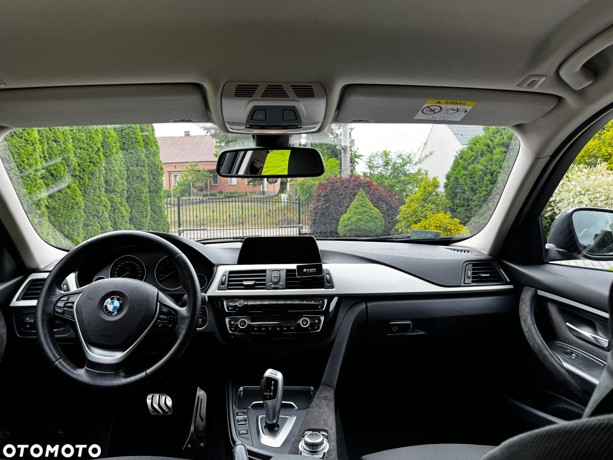 BMW Seria 3 320d Sport Line - 9