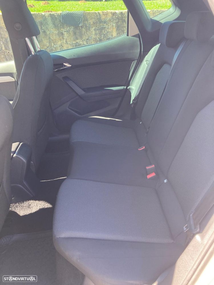 SEAT Arona - 16