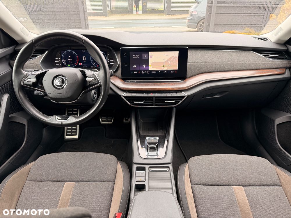 Skoda Octavia 2.0 TSI 4x4 Scout DSG - 10