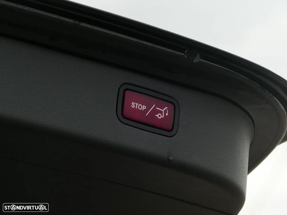 Mercedes-Benz C 300 e Avantgarde - 13