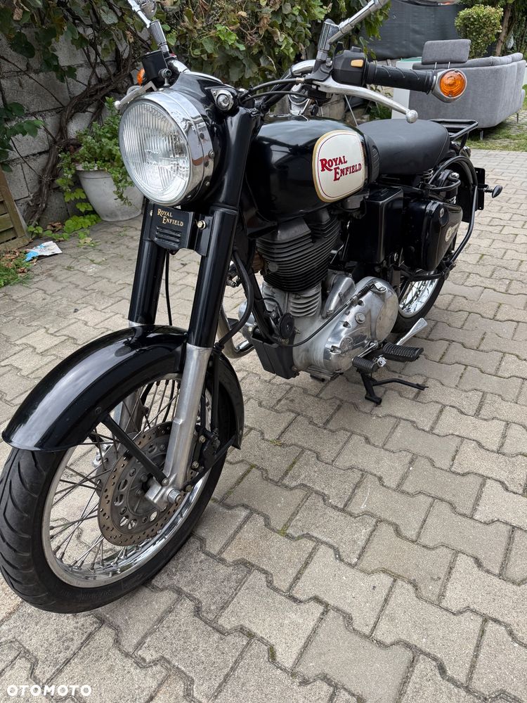 Royal Enfield Classic - 1
