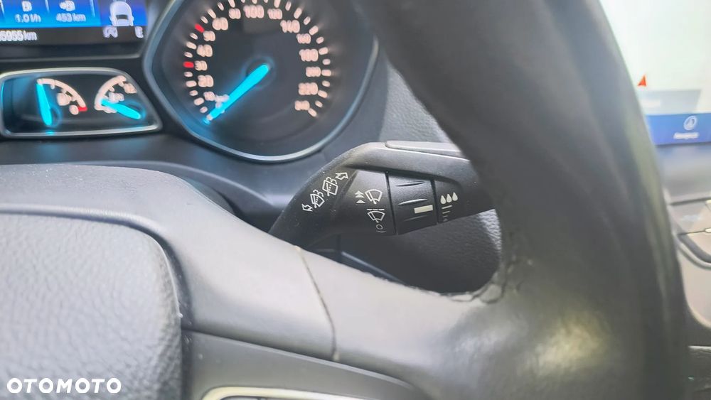 Ford Kuga - 24
