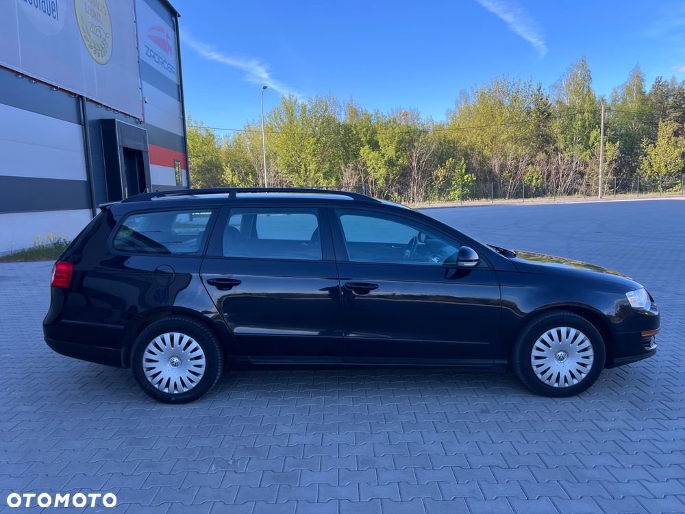 Volkswagen Passat 1.9 TDI Comfortline - 9