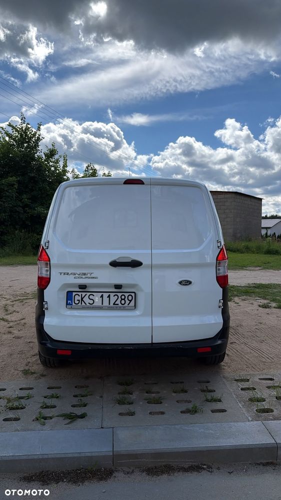 Ford Courier - 6