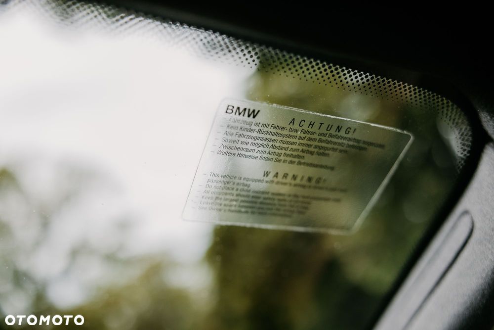 BMW Seria 3 330d Edition Sport - 13