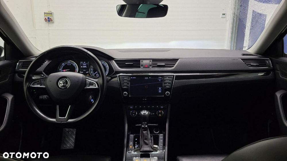 Skoda Superb 2.0 TDI L&K DSG - 16