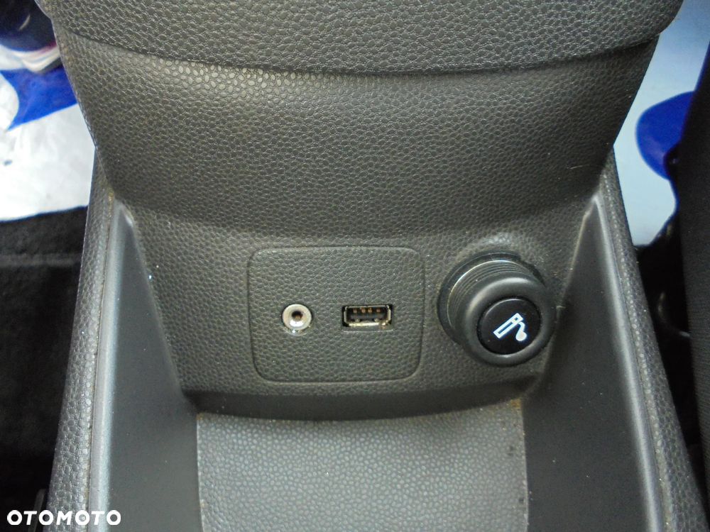 Ford Fiesta 1.25 Ambiente - 19