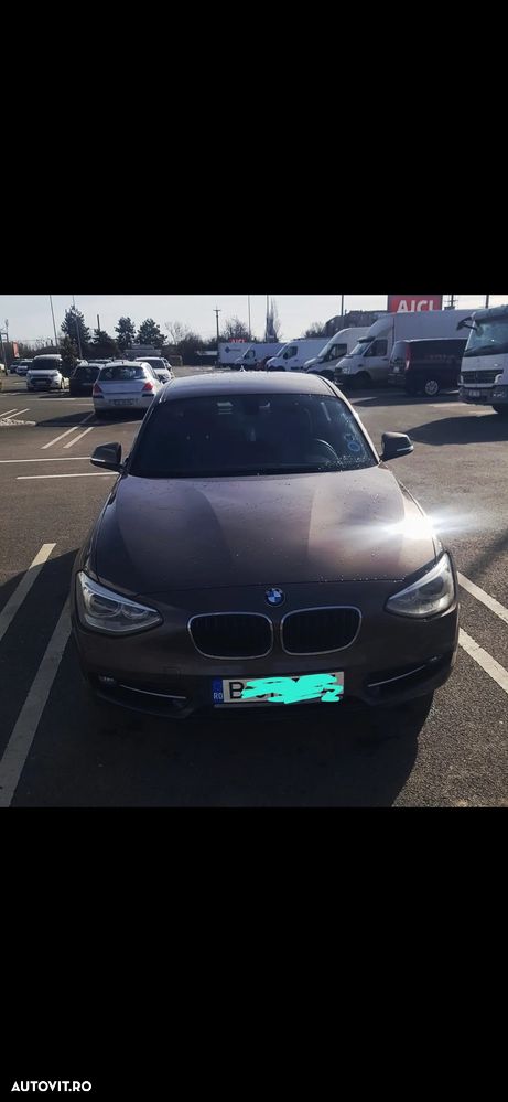 BMW Seria 1 118d Sport Line - 4