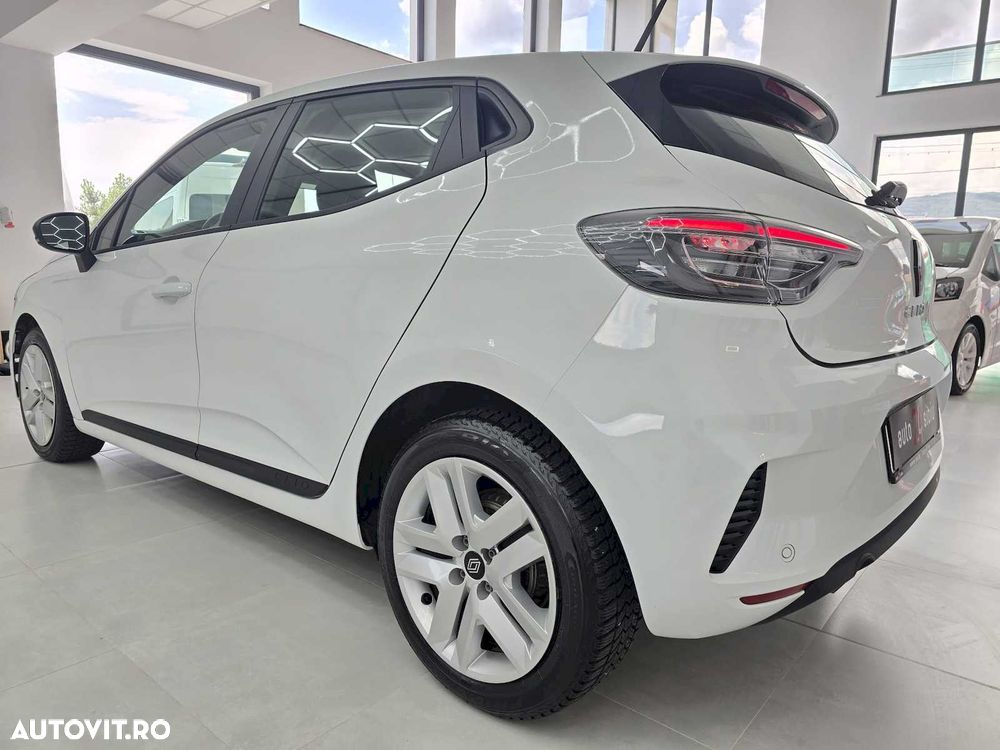 Renault Clio BLUE dCi 100 EVOLUTION - 6