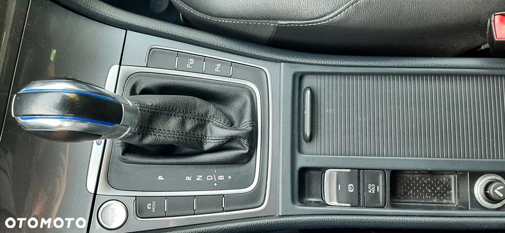 Volkswagen Golf e-Golf - 9