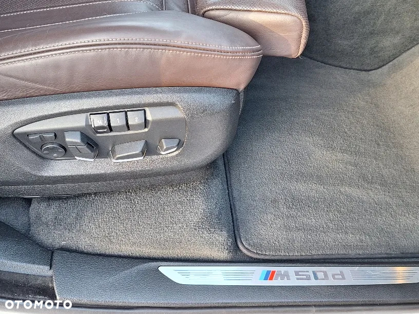 BMW X5 M M50d - 38