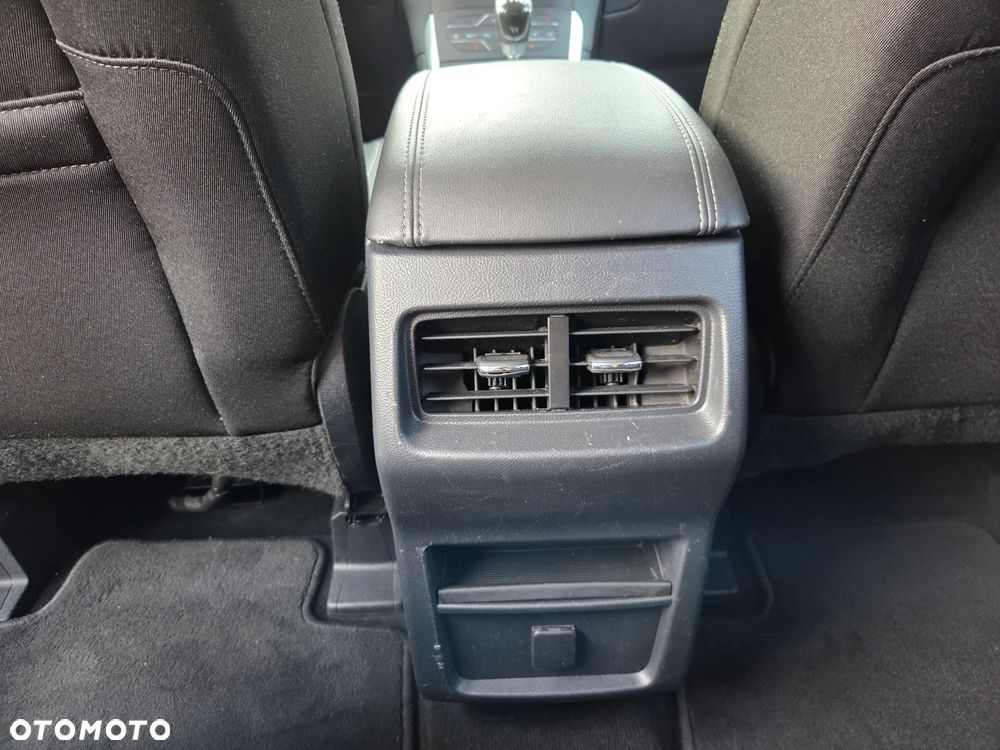 Ford S-Max 2.0 EcoBlue Titanium - 22