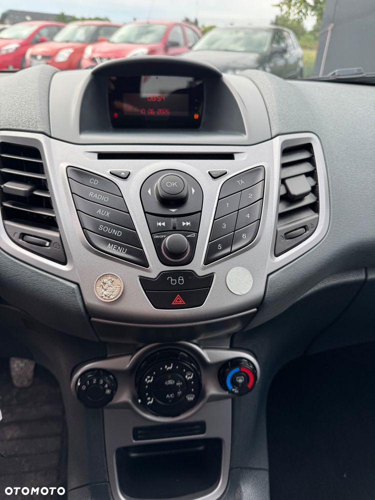 Ford Fiesta - 9