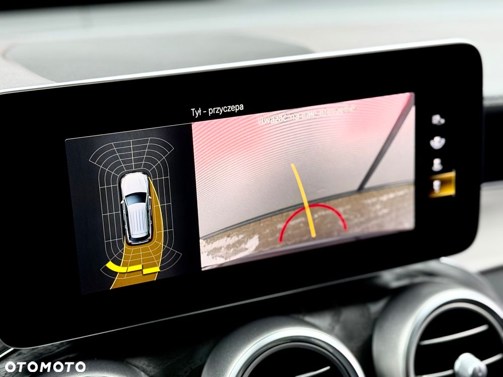 Mercedes-Benz GLC 200 d - 36