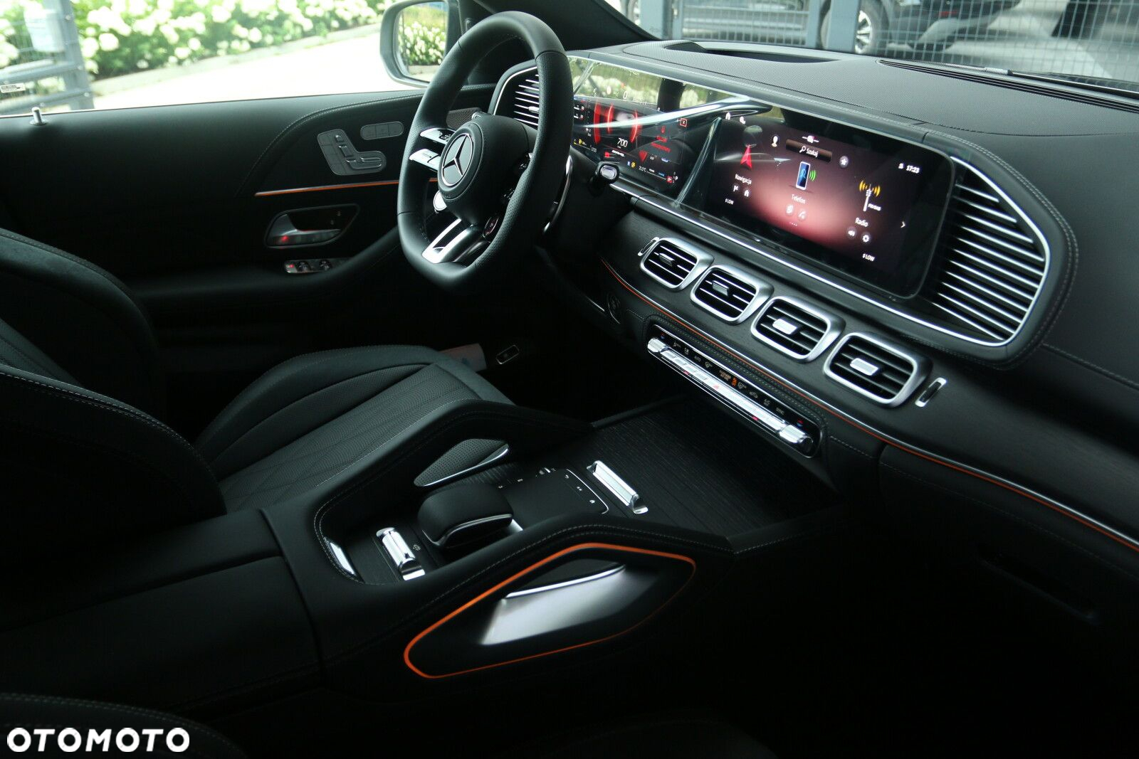 Mercedes-Benz GLE - 23