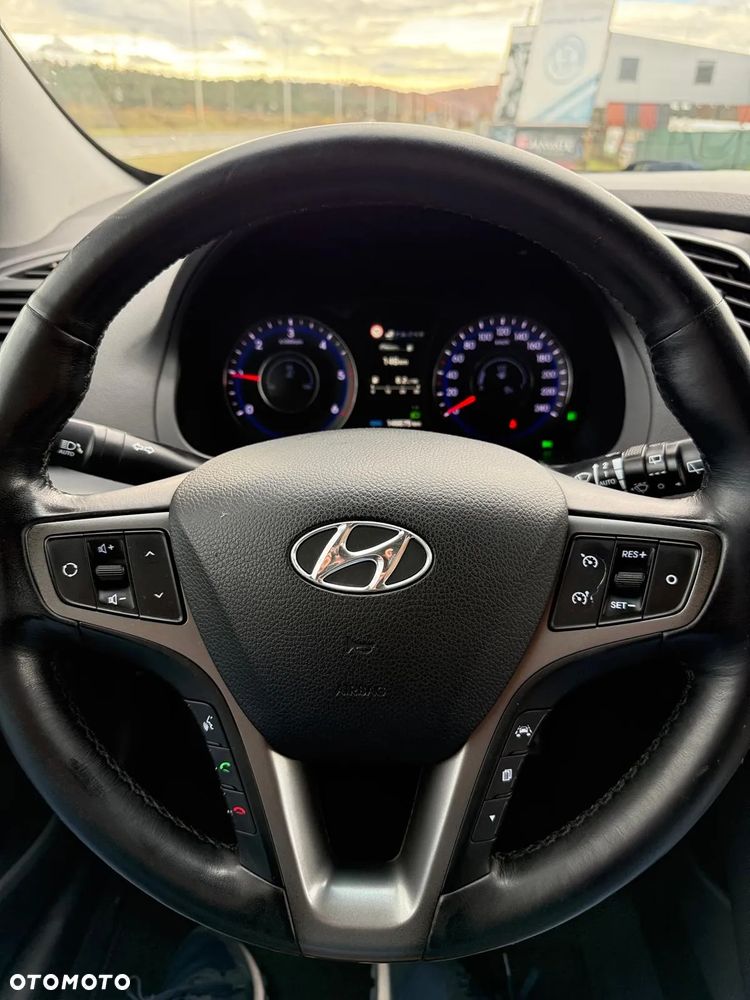 Hyundai i40 Kombi 1.7 CRDi Premium - 17