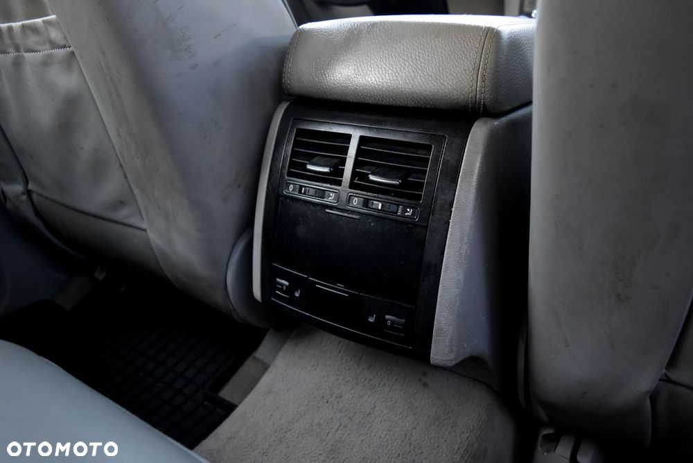Volkswagen Touareg 3.0 V6 TDI DPF Automatik - 18